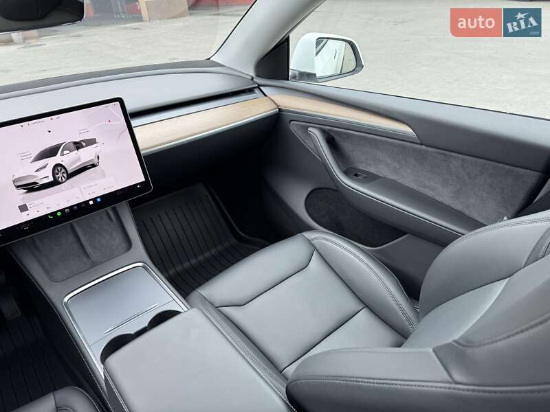 Позашляховик / Кросовер Tesla Model Y 2024 в Ірпені