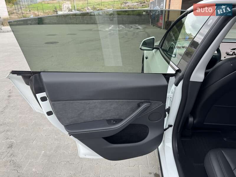 Позашляховик / Кросовер Tesla Model Y 2024 в Ірпені