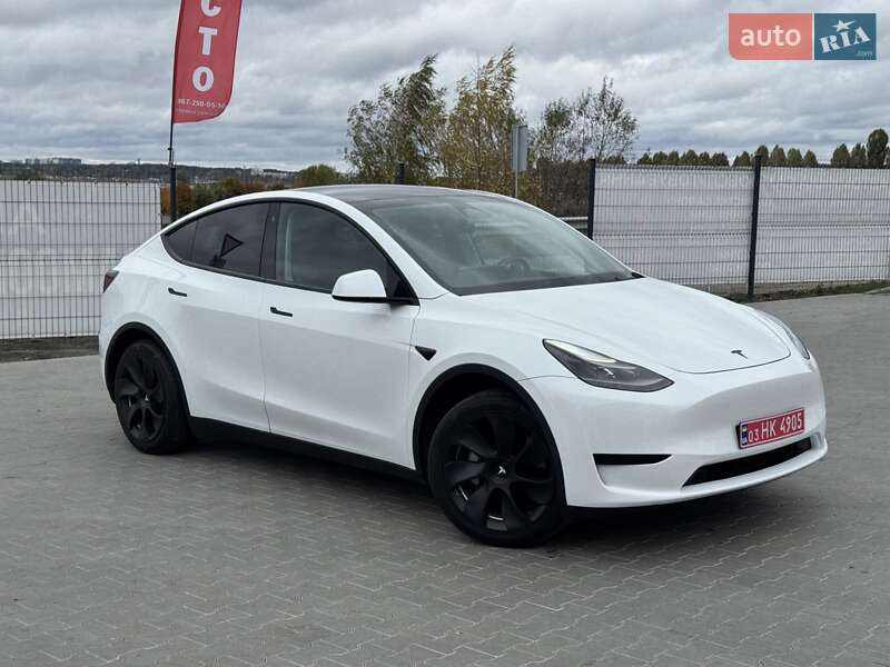 Позашляховик / Кросовер Tesla Model Y 2024 в Ірпені