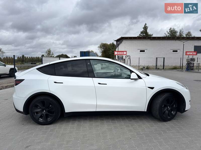 Позашляховик / Кросовер Tesla Model Y 2024 в Ірпені