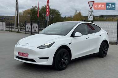 Позашляховик / Кросовер Tesla Model Y 2024 в 
