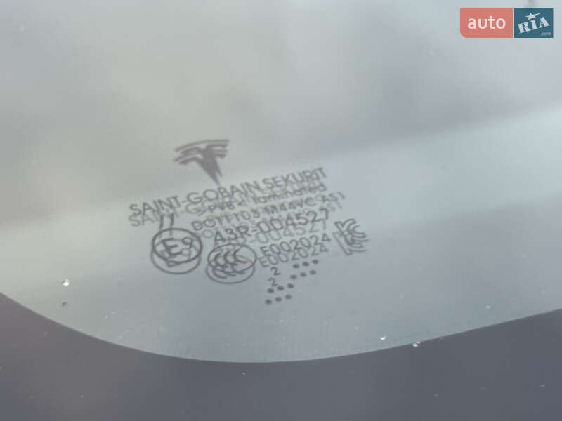 Позашляховик / Кросовер Tesla Model Y 2021 в Києві