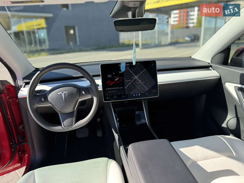 Позашляховик / Кросовер Tesla Model Y 2020 в Києві