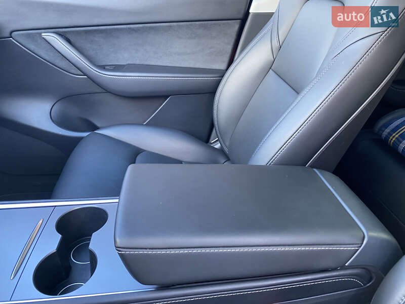 Позашляховик / Кросовер Tesla Model Y 2022 в Дунаївцях фото 21 Позашляховик / Кросовер Tesla Model Y 2022 в Дунаївцях