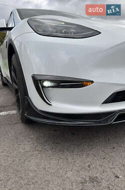 Внедорожник / Кроссовер Tesla Model Y 2022 в 