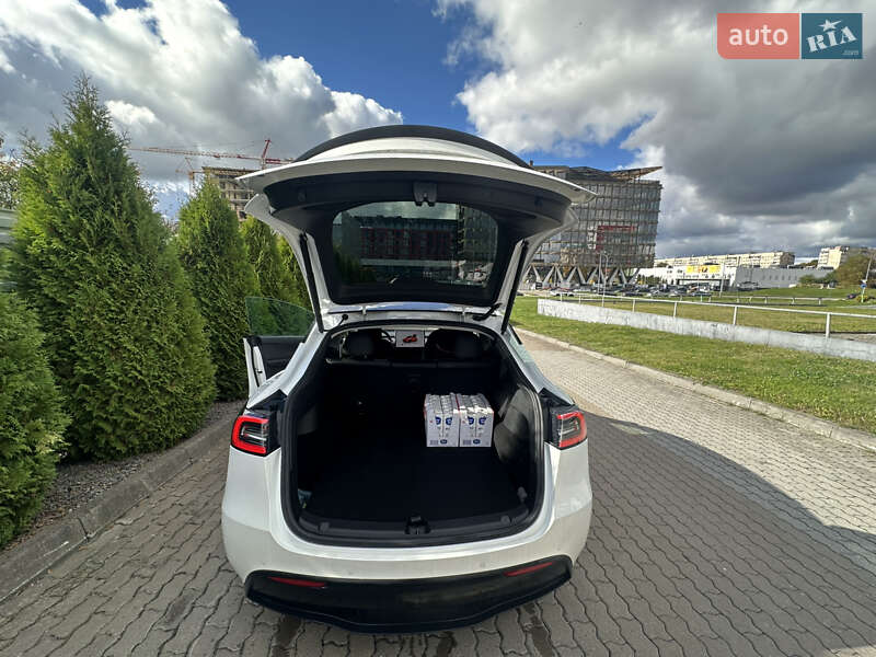 Внедорожник / Кроссовер Tesla Model Y 2022 в Львове