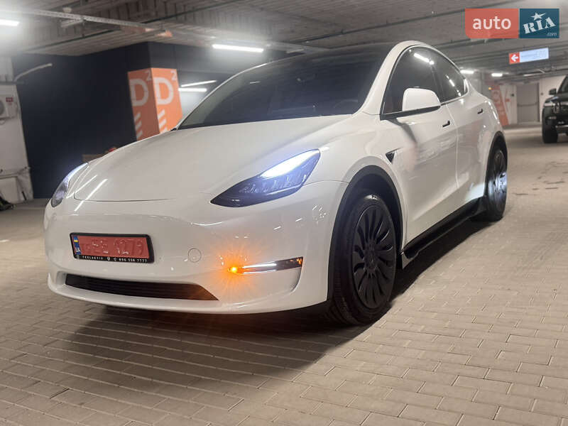Позашляховик / Кросовер Tesla Model Y 2023 в Києві