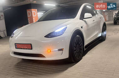 Внедорожник / Кроссовер Tesla Model Y 2023 в 