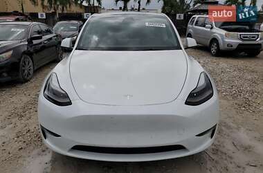 Внедорожник / Кроссовер Tesla Model Y 2024 в 