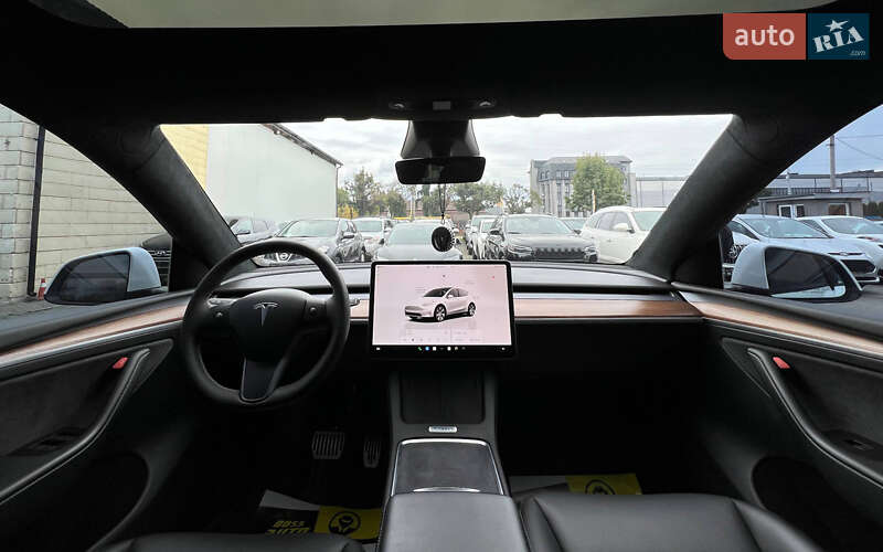 Позашляховик / Кросовер Tesla Model Y 2023 в Івано-Франківську