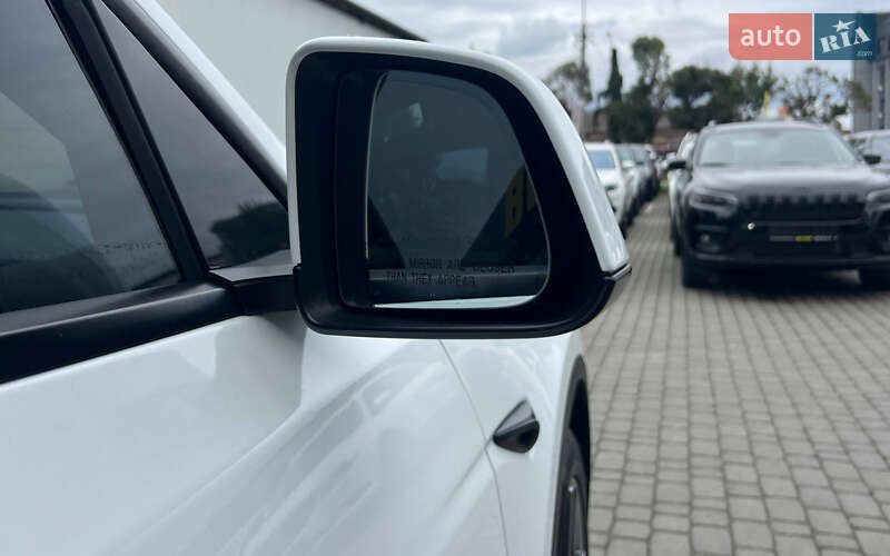Позашляховик / Кросовер Tesla Model Y 2023 в Івано-Франківську