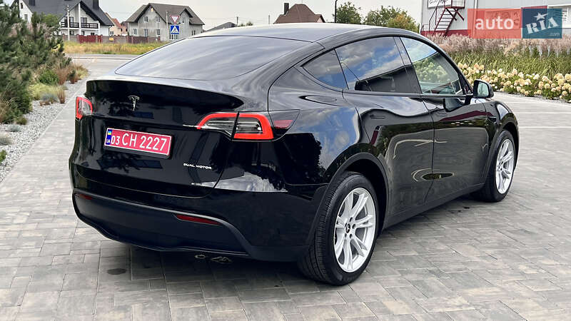 Внедорожник / Кроссовер Tesla Model Y 2023 в Луцке