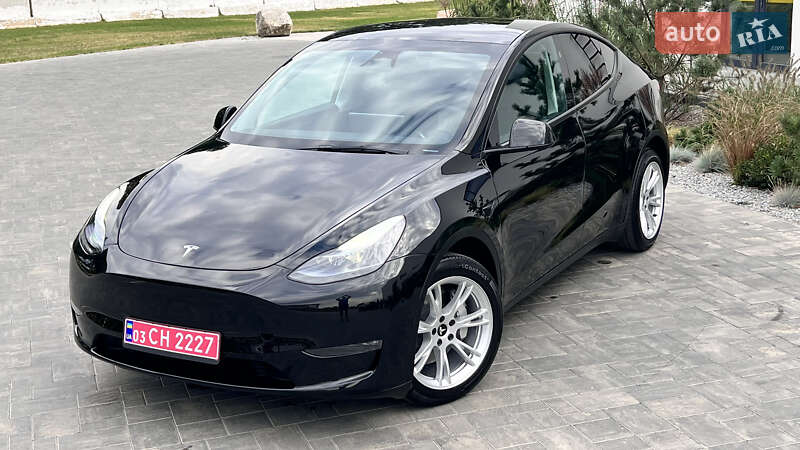 Внедорожник / Кроссовер Tesla Model Y 2023 в Луцке