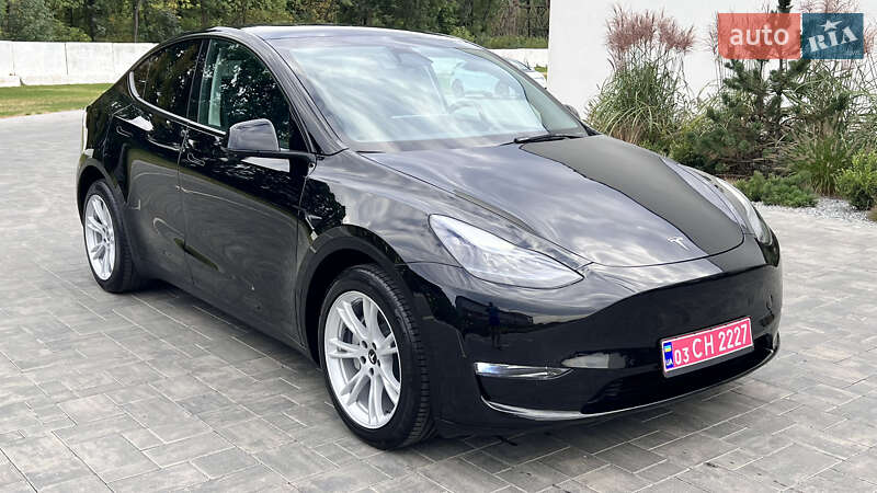 Внедорожник / Кроссовер Tesla Model Y 2023 в Луцке