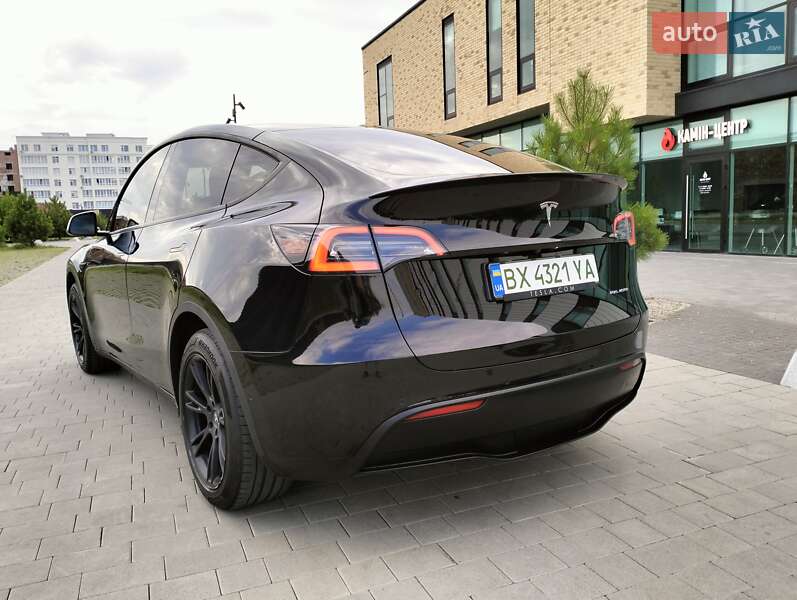 Позашляховик / Кросовер Tesla Model Y 2022 в Хмельницькому фото 11 Позашляховик / Кросовер Tesla Model Y 2022 в Хмельницькому