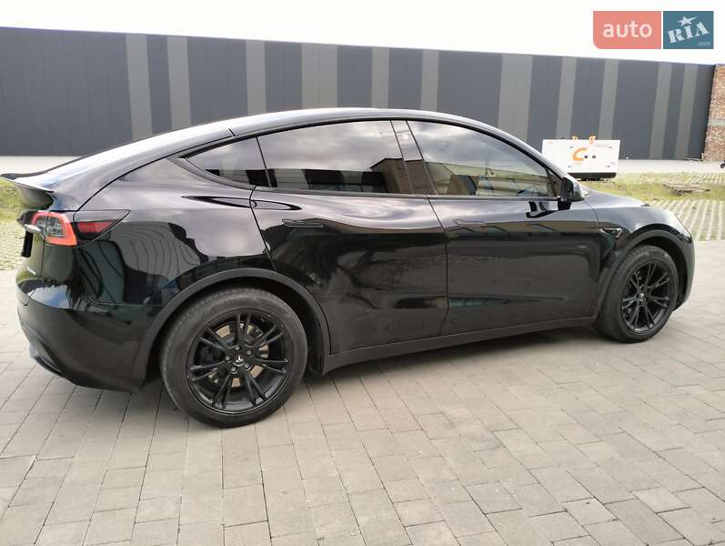 Позашляховик / Кросовер Tesla Model Y 2022 в Хмельницькому фото 18 Позашляховик / Кросовер Tesla Model Y 2022 в Хмельницькому