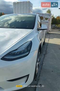 Позашляховик / Кросовер Tesla Model Y 2021 в  фото 5 Позашляховик / Кросовер Tesla Model Y 2021 в