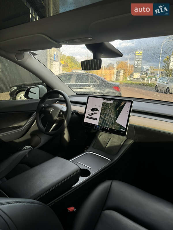 Позашляховик / Кросовер Tesla Model Y 2020 в Києві