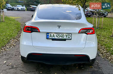 Позашляховик / Кросовер Tesla Model Y 2021 в 