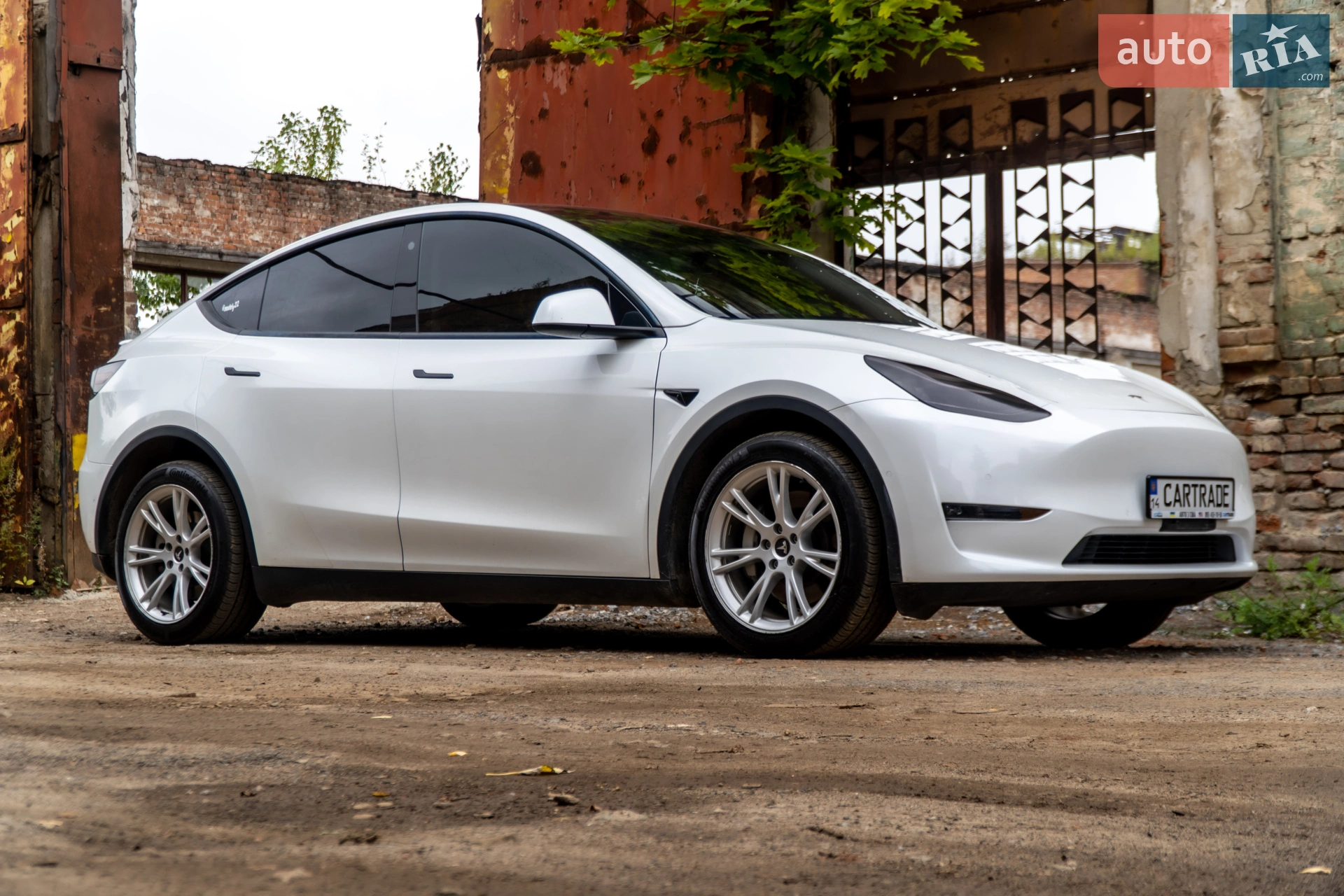 2022 Tesla Model Y - мініатюра 4