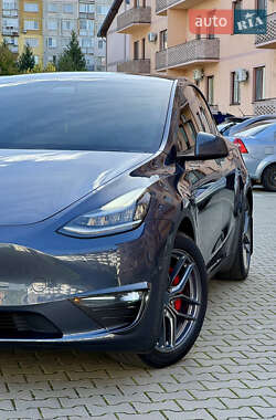 Внедорожник / Кроссовер Tesla Model Y 2020 в 