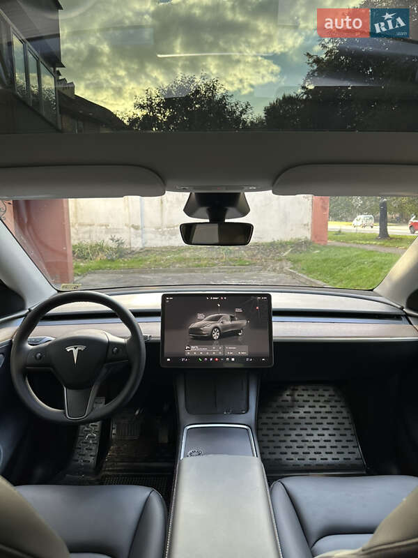 Внедорожник / Кроссовер Tesla Model Y 2024 в Львове фото 20 Внедорожник / Кроссовер Tesla Model Y 2024 в Львове