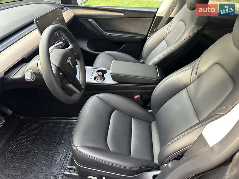 Внедорожник / Кроссовер Tesla Model Y 2024 в Львове фото 18 Внедорожник / Кроссовер Tesla Model Y 2024 в Львове