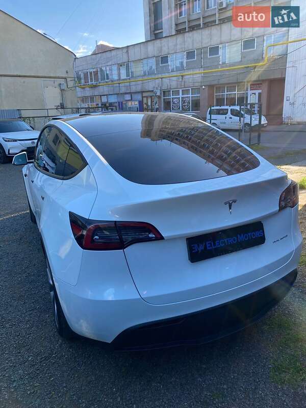 Позашляховик / Кросовер Tesla Model Y 2023 в Ужгороді