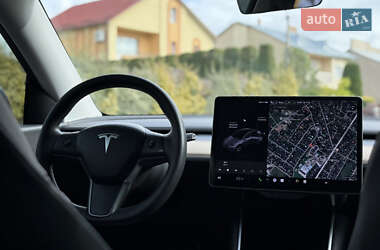 Внедорожник / Кроссовер Tesla Model Y 2020 в 