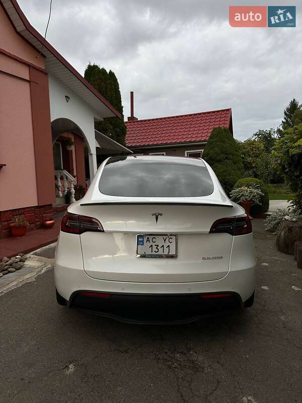 Внедорожник / Кроссовер Tesla Model Y 2022 в Владимире