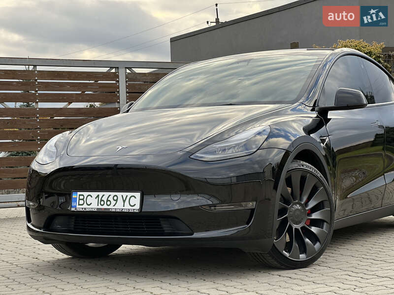 Внедорожник / Кроссовер Tesla Model Y 2023 в Стрые
