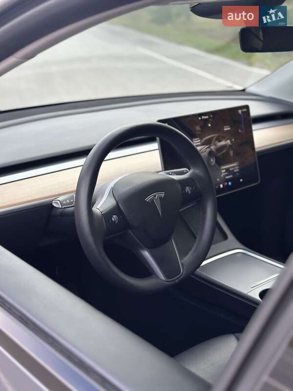 Внедорожник / Кроссовер Tesla Model Y 2023 в Виннице