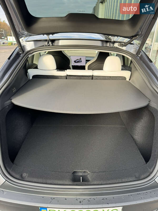 Внедорожник / Кроссовер Tesla Model Y 2025 в Ровно фото 16 Внедорожник / Кроссовер Tesla Model Y 2025 в Ровно