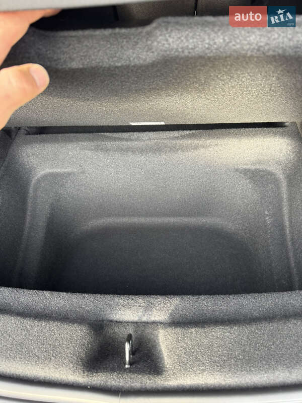 Внедорожник / Кроссовер Tesla Model Y 2025 в Ровно фото 17 Внедорожник / Кроссовер Tesla Model Y 2025 в Ровно