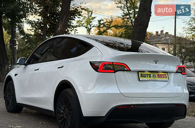 Внедорожник / Кроссовер Tesla Model Y 2021 в 