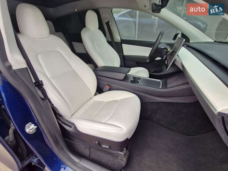 Позашляховик / Кросовер Tesla Model Y 2022 в Києві