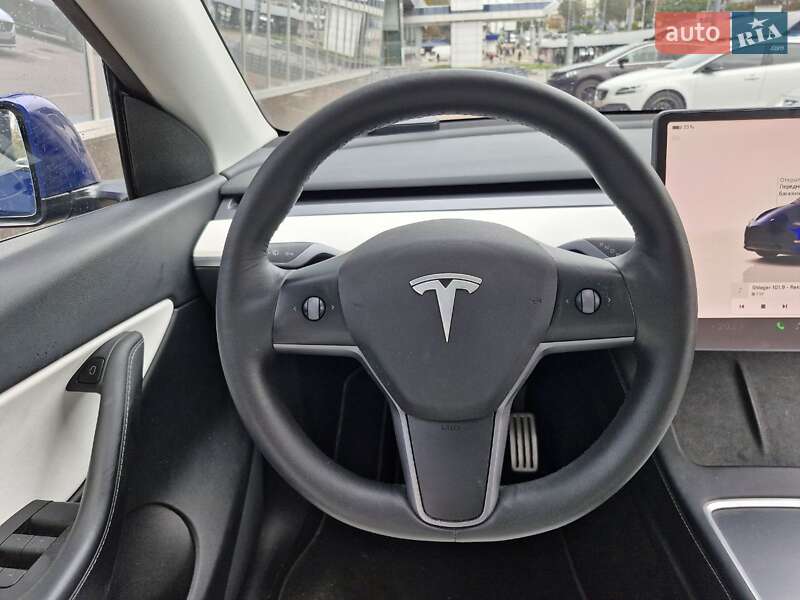 Позашляховик / Кросовер Tesla Model Y 2022 в Києві