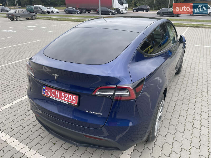 Внедорожник / Кроссовер Tesla Model Y 2023 в Львове