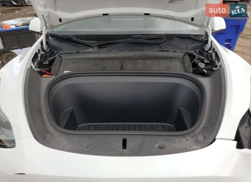 Внедорожник / Кроссовер Tesla Model Y 2023 в Львове фото 12 Внедорожник / Кроссовер Tesla Model Y 2023 в Львове