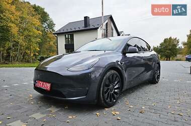 Позашляховик / Кросовер Tesla Model Y 2023 в 