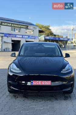 Позашляховик / Кросовер Tesla Model Y 2022 в  фото 2 Позашляховик / Кросовер Tesla Model Y 2022 в