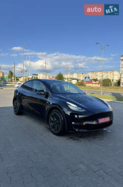 Позашляховик / Кросовер Tesla Model Y 2022 в  фото 11 Позашляховик / Кросовер Tesla Model Y 2022 в