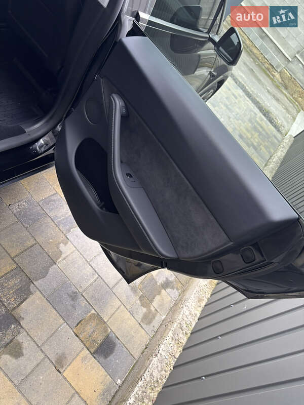 Внедорожник / Кроссовер Tesla Model Y 2024 в Тернополе