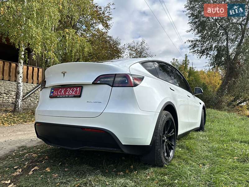 Позашляховик / Кросовер Tesla Model Y 2023 в Тернополі фото 5 Позашляховик / Кросовер Tesla Model Y 2023 в Тернополі