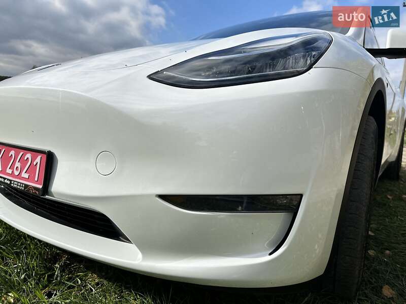 Позашляховик / Кросовер Tesla Model Y 2023 в Тернополі фото 16 Позашляховик / Кросовер Tesla Model Y 2023 в Тернополі