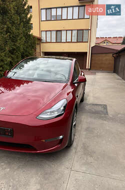 Внедорожник / Кроссовер Tesla Model Y 2024 в 