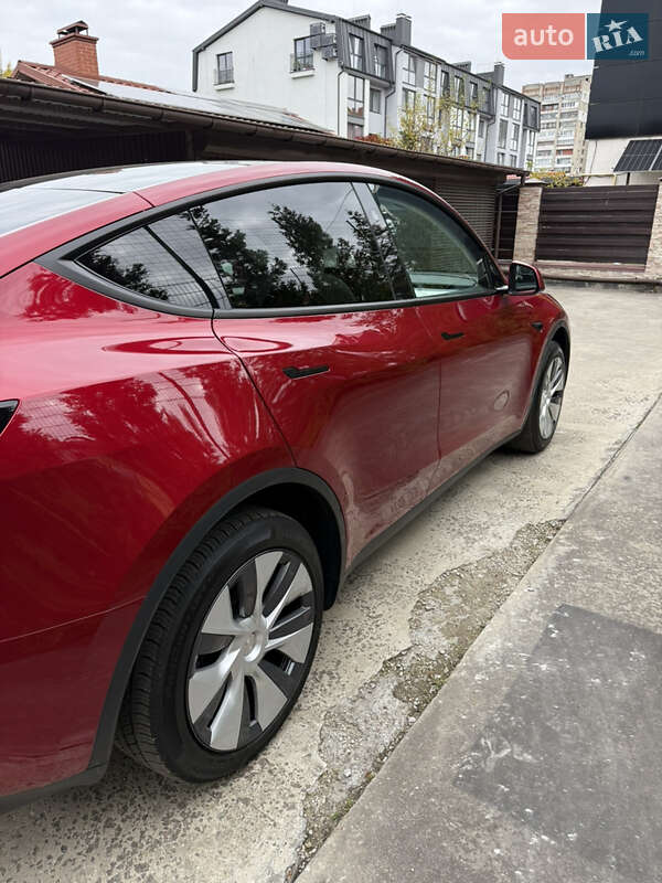 Внедорожник / Кроссовер Tesla Model Y 2024 в Львове