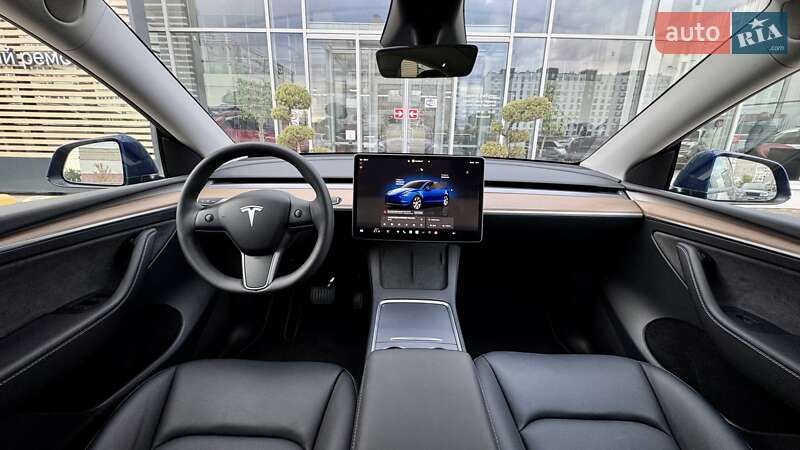 Внедорожник / Кроссовер Tesla Model Y 2024 в Чернигове
