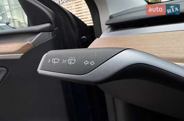 Внедорожник / Кроссовер Tesla Model Y 2024 в 