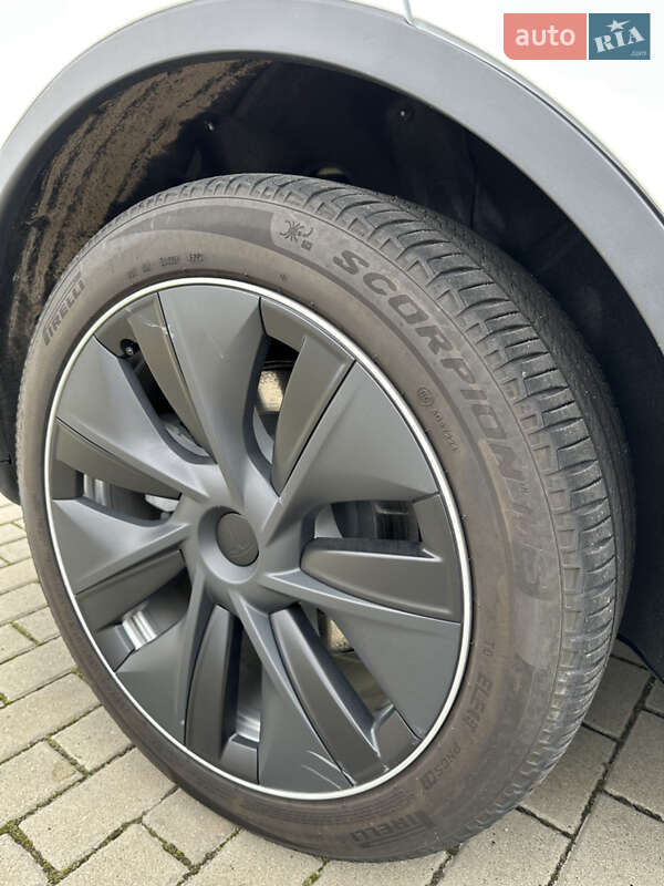 Внедорожник / Кроссовер Tesla Model Y 2024 в Львове фото 24 Внедорожник / Кроссовер Tesla Model Y 2024 в Львове